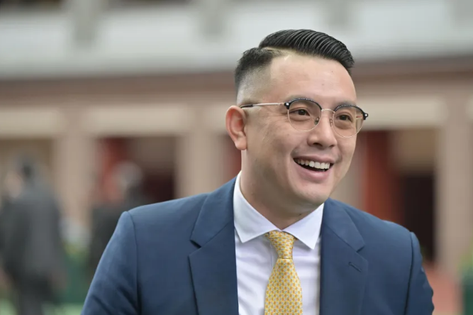 任宁宁,武汉莱德马,匹评分,香港赛马会官网,赛程安排,赛果查询,马匹资料,赛事资讯